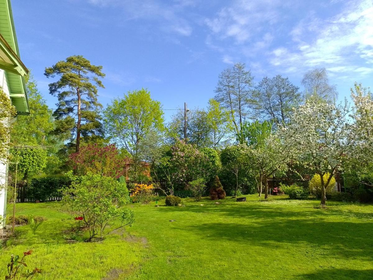 House, Garden & Sauna. Free Parking. Train Stop-200 M. Sea-1 Km. Jurmala Exterior photo
