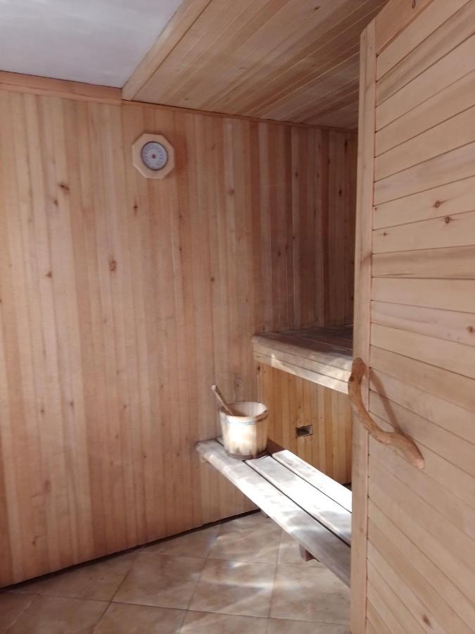House, Garden & Sauna. Free Parking. Train Stop-200 M. Sea-1 Km. Jurmala Exterior photo