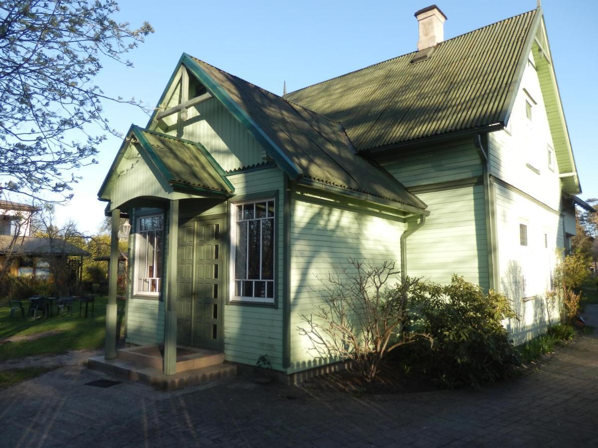 House, Garden & Sauna. Free Parking. Train Stop-200 M. Sea-1 Km. Jurmala Exterior photo